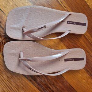 Ipanema Women's Flip Flops